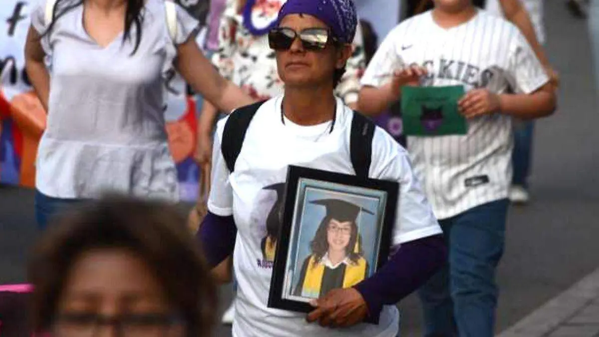 Verania presente en la marcha 8M 2023